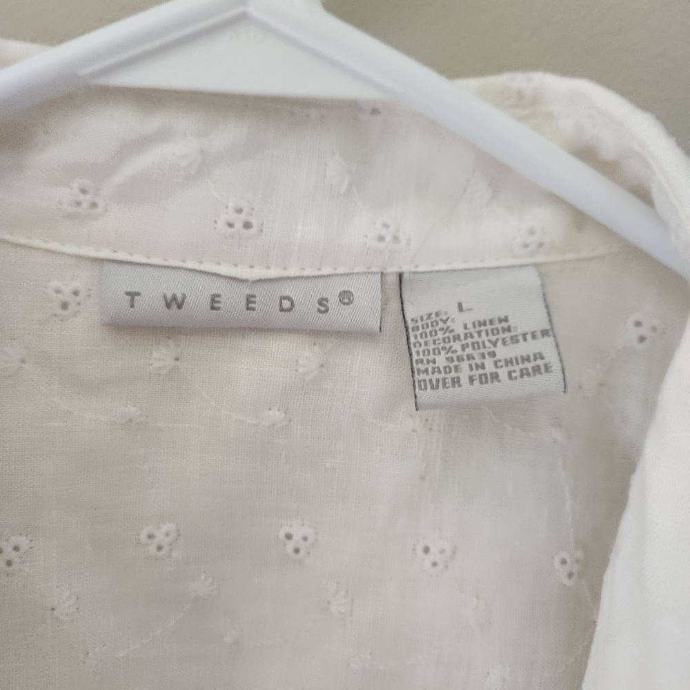 Tweeds White Button Down Shirt - Picture 2 of 2